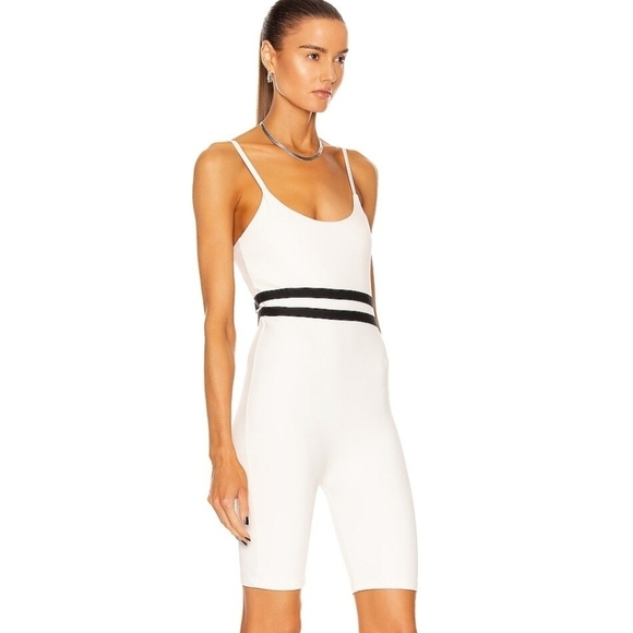 New Perfect Moment Seamless Stripe Snow White Fitness Suit/Skin Suit NWT Medium - Picture 6 of 14